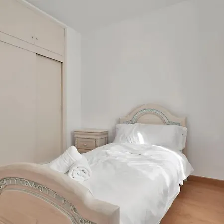 En El Centro De San Pedro Alcantara - La Libertad 3 5 4 Apartment