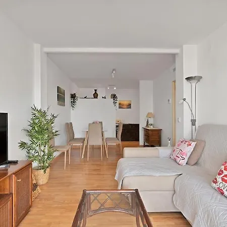 En El Centro De San Pedro Alcantara - La Libertad 3 5 4 *